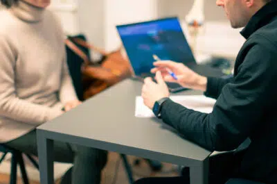 parcours Agnès face conflit hanche | Institut de Kinésithérapie | Paris et Ile-de-France