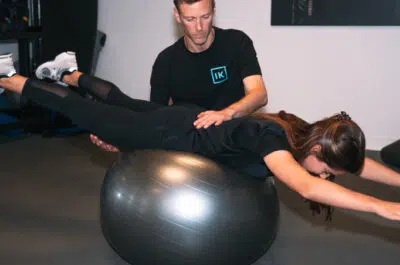 Guide d’un kiné spécialiste du dos à Paris | Institut de Kinésithérapie | Paris et Ile-de-France